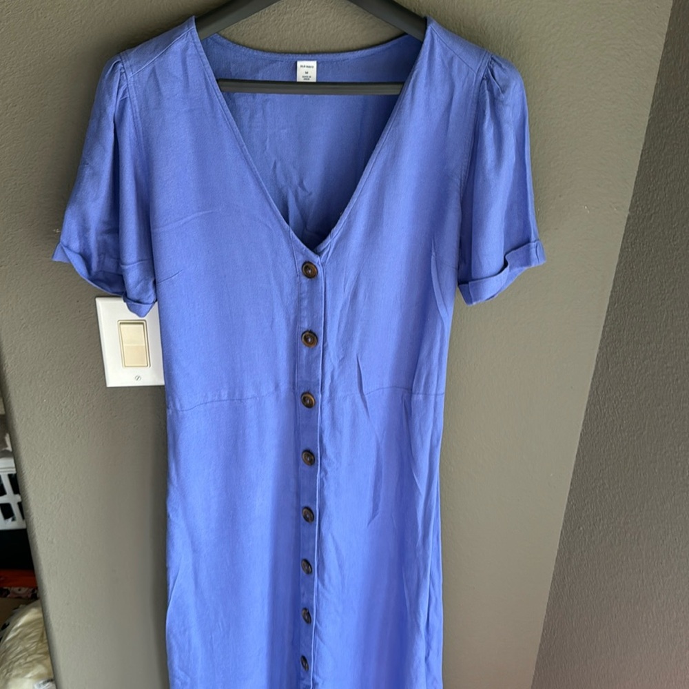 Old Navy linen blend midi dress with sleeves